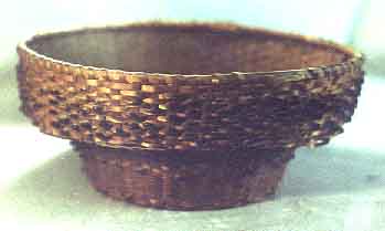 Fruit basket with porcupine twists